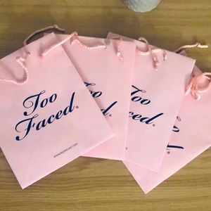 4x Too Faced Gift Bag